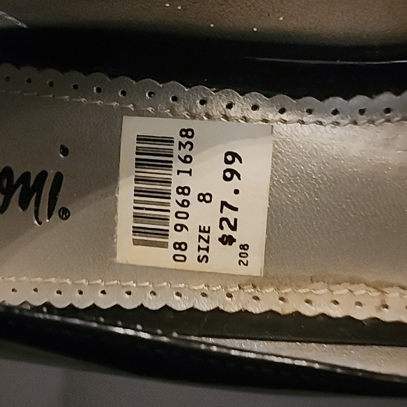 Fioni patent pleather heels. Worn only once. - Picture 2 of 4